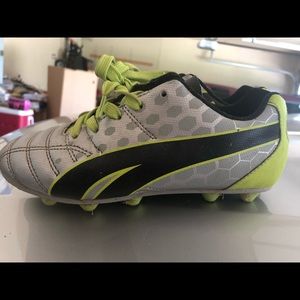 Champion Youth Soccer Cleats Size 1
